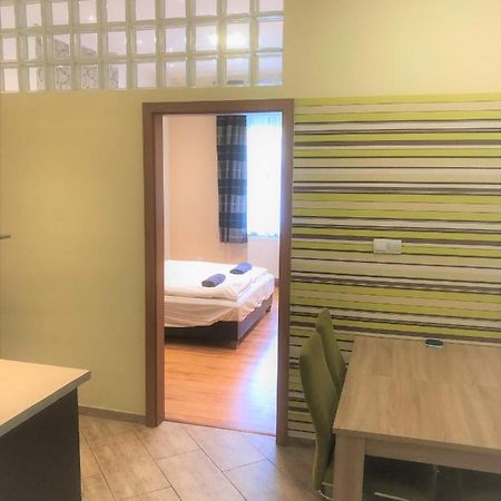 Corvin Square Apartment Budapest Eksteriør billede