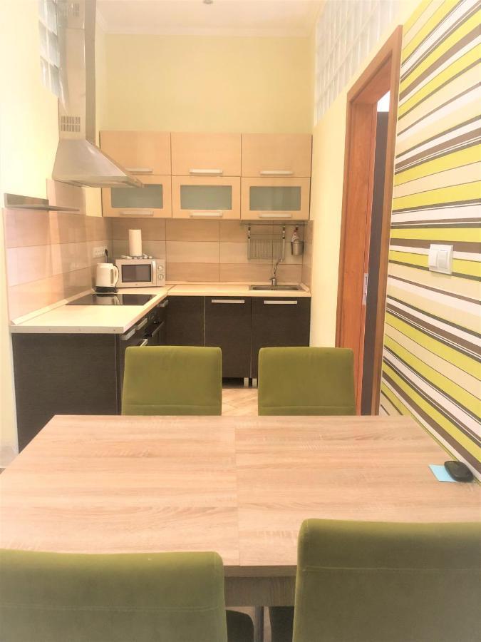 Corvin Square Apartment Budapest Eksteriør billede
